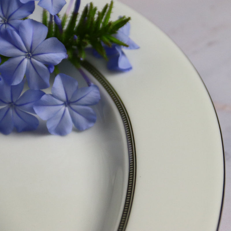 Degrenne Oval dish Zoomed on Marble with Blue Flower 